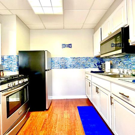 The Sapphire Haven - Your Old Brooklyn Oasis Awaits Families, Couples, Business Travelers Near Downtown With Parking, 300 Mb Wifi & Self Check-In Cleveland Extérieur photo