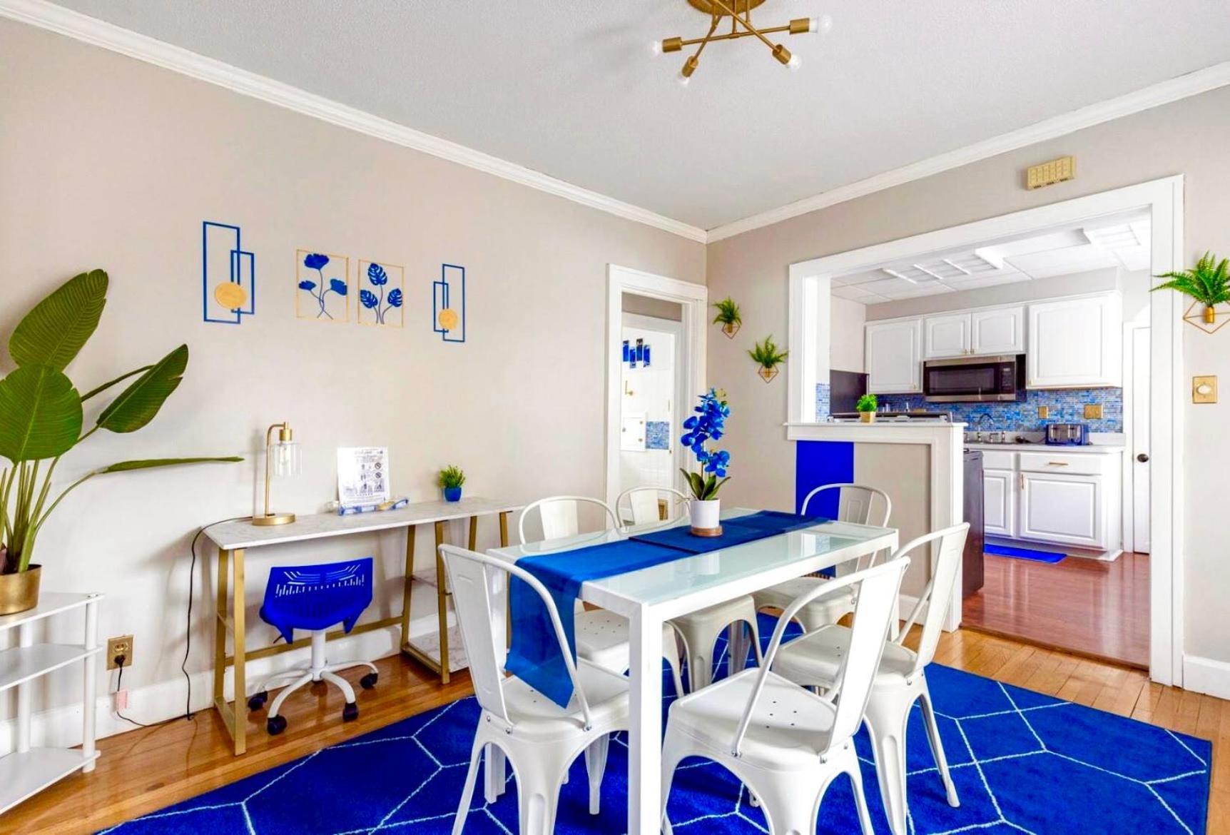 The Sapphire Haven - Your Old Brooklyn Oasis Awaits Families, Couples, Business Travelers Near Downtown With Parking, 300 Mb Wifi & Self Check-In Cleveland Extérieur photo