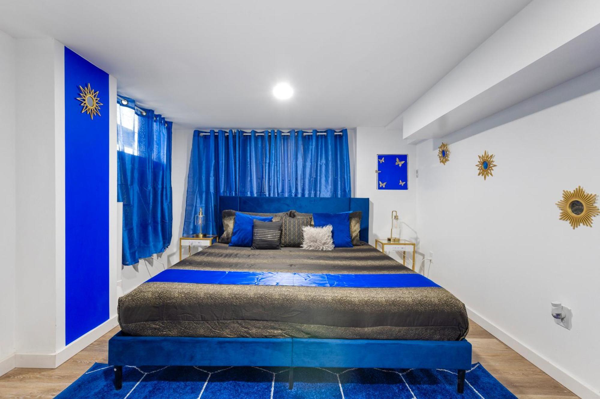 The Sapphire Haven - Your Old Brooklyn Oasis Awaits Families, Couples, Business Travelers Near Downtown With Parking, 300 Mb Wifi & Self Check-In Cleveland Extérieur photo